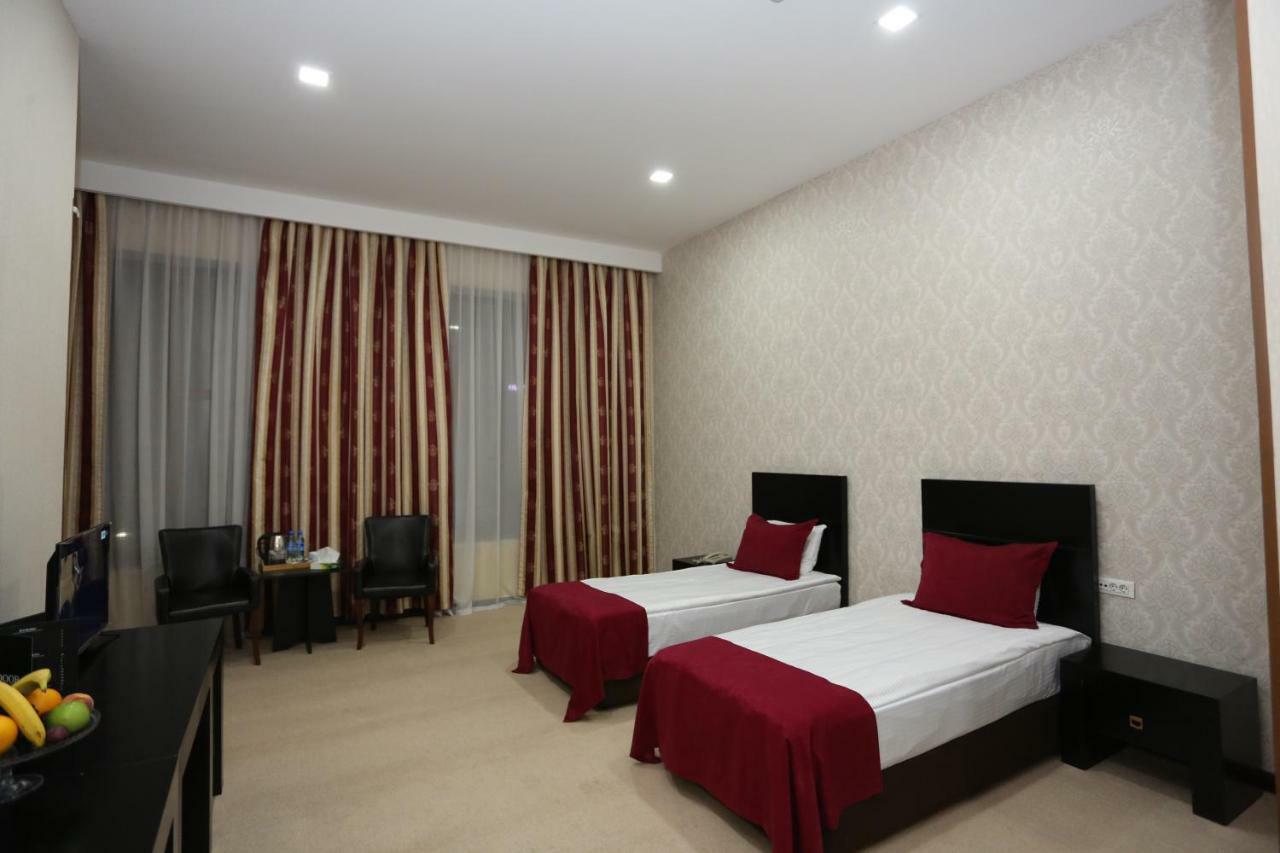 Ambassador Hotel Baku Exterior photo